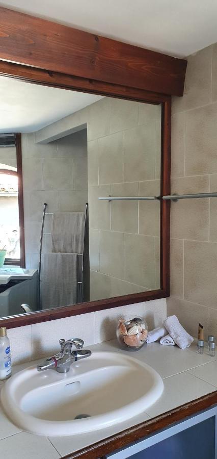 Joshroom Caux Esterno foto