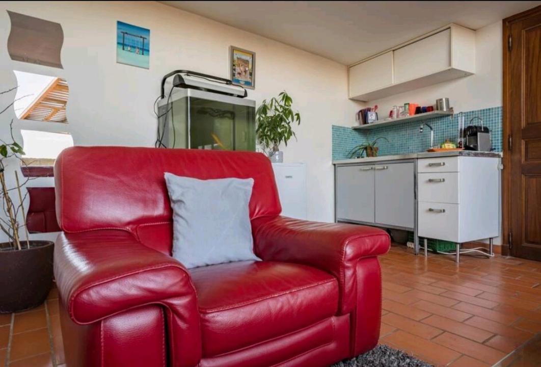 Joshroom Caux Esterno foto